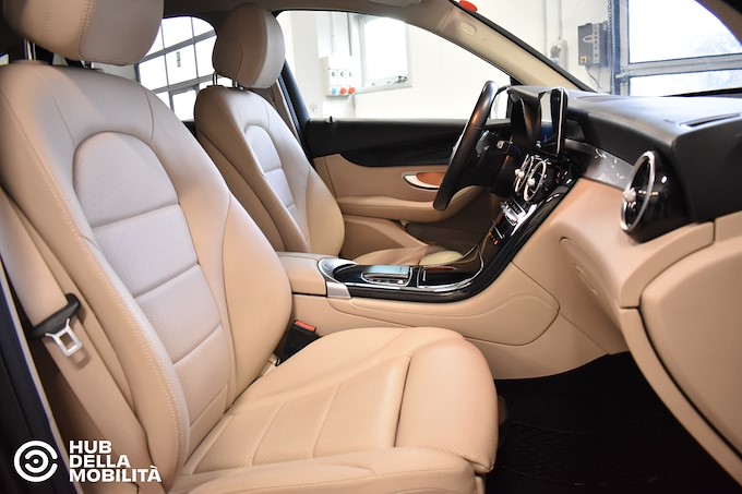 MERCEDES-BENZ GLC 200 d 4Matic Sport